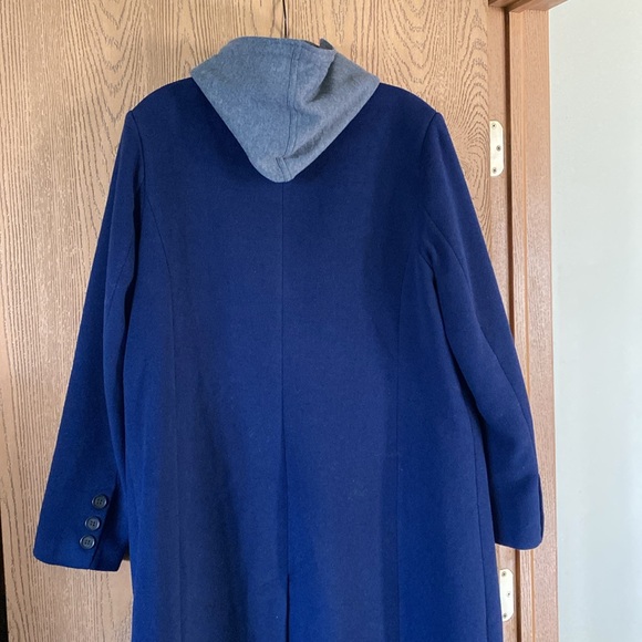 Single breasted long coat by Avec Les Filles - Picture 6 of 7